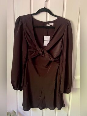 NWT Showpo Pilar Twist front Long sleeve mini dress